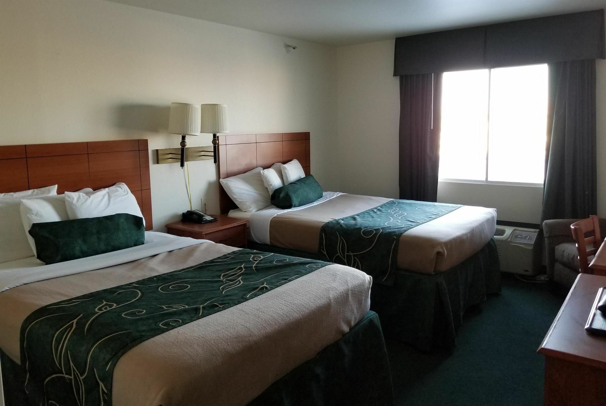Baymont By Wyndham Rawlins Hotel Exterior photo